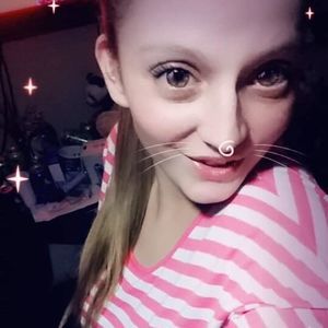 Meet your Posher, Alicia